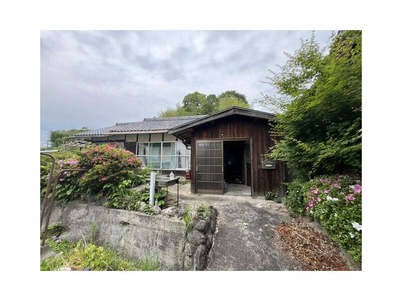 Nara City, Tsukigase Ishiuchi (Shimogahara Station) Single-story 3LDK