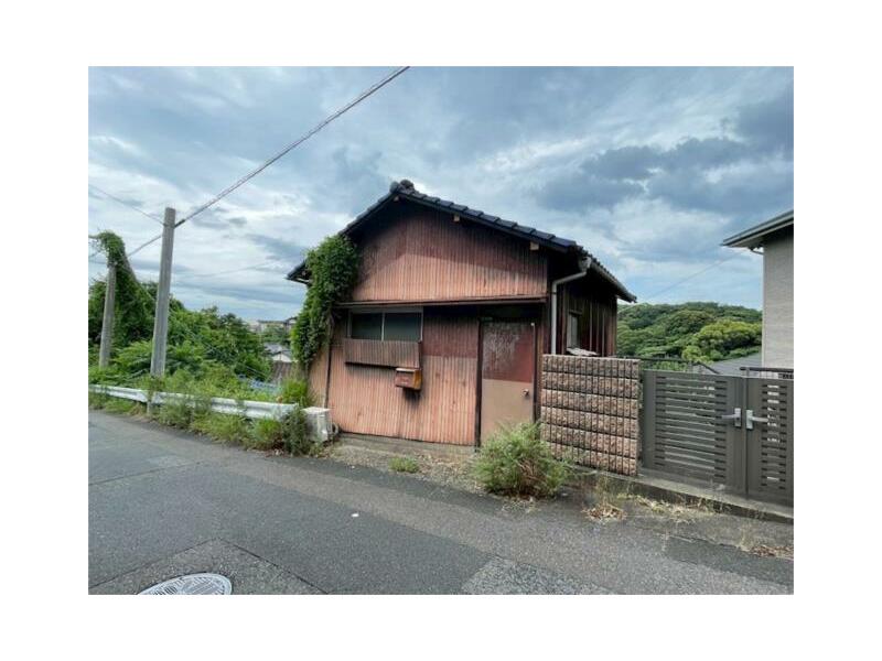 Two-story building 2DK in Fukamachi 2-chome, Wakamatsu Ward, Kitakyushu City (Wakamatsu Station)