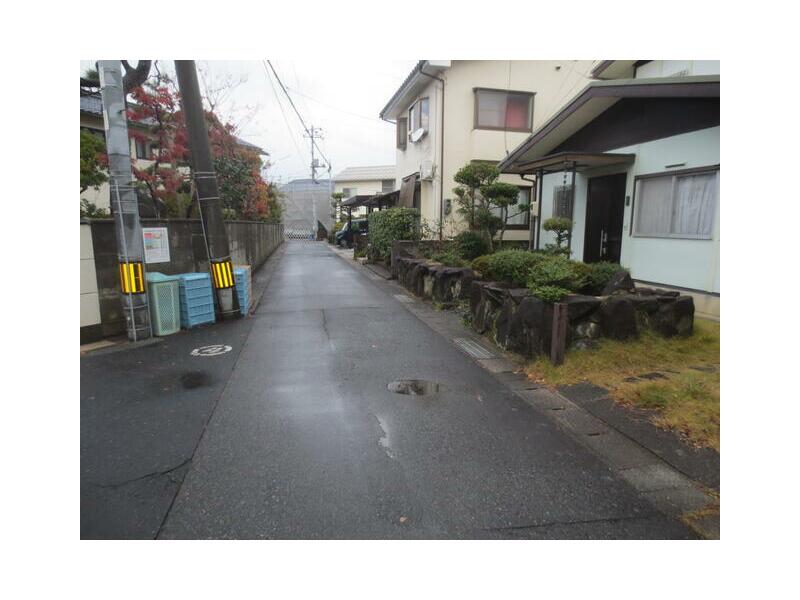 Aobacho 2-chome, Tottori-shi, Tottori 4LDK 2F

12.8 million yen