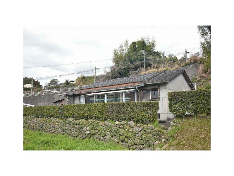 Satsumasendai-shi, Satsumasendai-shi, Satsumasendai (Kamikawachi station) Single story house, 4DK

1.5 million yen