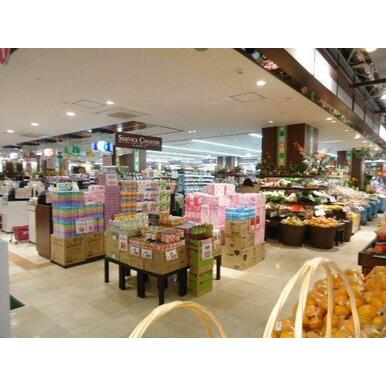 マミーズプレミアム六ッ門 距離：1,238m