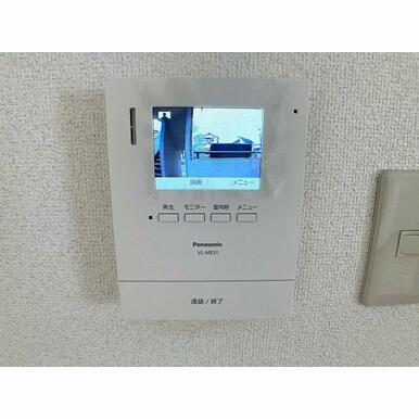 録画機能付きのモニターフォンで顔が分かり安心