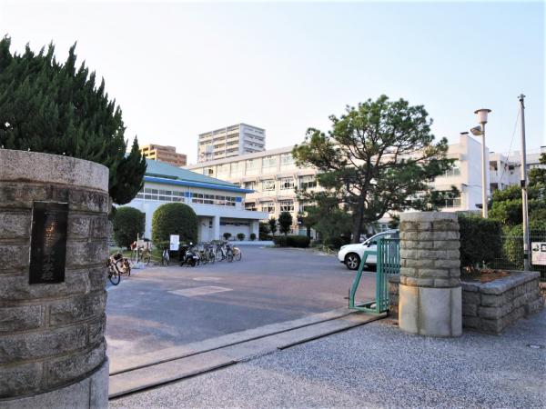 アットホーム 広島市南区 宇品御幸２丁目 宇品三丁目駅 3階建 ４ｌｄｋ 広島 市南区の新築一戸建て 提供元 株 日東リバティ 一軒家 家の購入