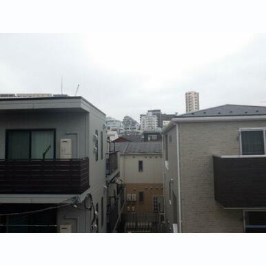 ★周囲に高い建物はありません★