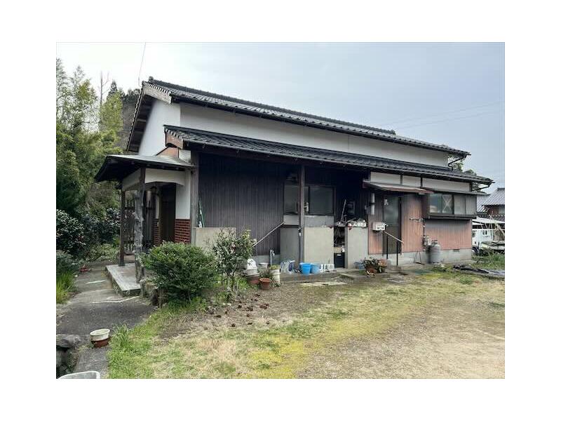 15 minutes on foot from JR Karatsu Line "Ogi" Station