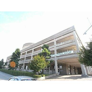 宝塚市役所 距離:1,400m