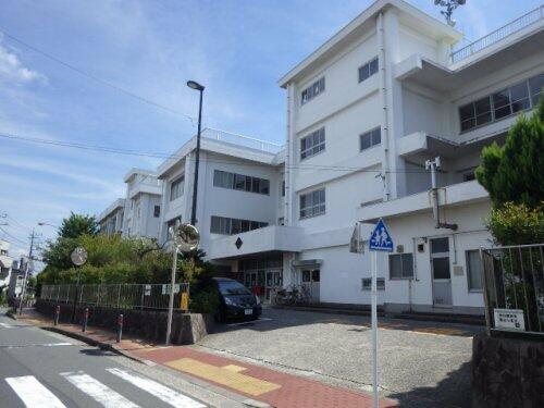 アットホーム 小矢部１丁目アパート 木のぬくもり ４ ２ｋ 提供元 ウスイホーム 株 衣笠店 横須賀市の賃貸アパート