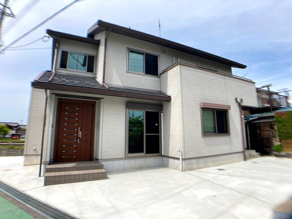 アットホーム 長浜市 平方町 長浜駅 2階建 4sldk 長浜市の中古一戸建て 提供元 株 カチタス 彦根店 一軒家 家の購入 アットホーム 長浜市 平方町 長浜駅 2階建 4sldk 長浜市の中古一戸建て 提供元 株 カチタス 彦根店 一軒家 家の購入