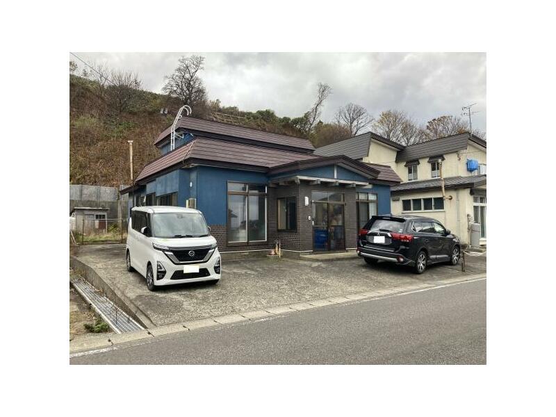 Imabetsu-cho, Higashitsugaru-gun, Aza Muramoto-michizoe, Oaza Okuheiabe, 2 stories, 5LDK

3,000,000 yen