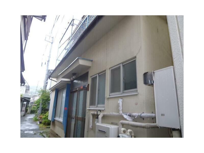 3-chome, Chuo, Kofu-shi, Kofu (Kofu Sta.) 2F 4DK

4,200,000 yen