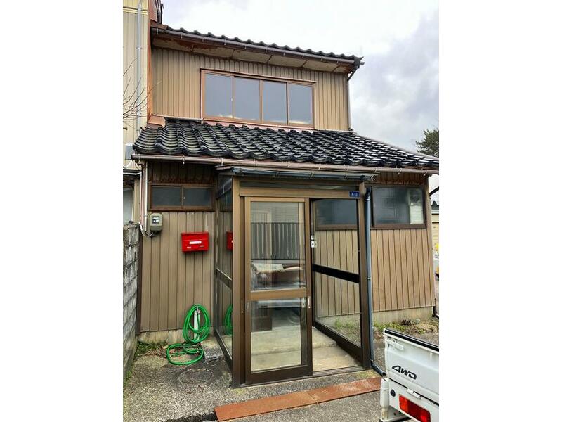 射水市 港町 （庄川口駅 ） 2階建 4K
								
																													70万円