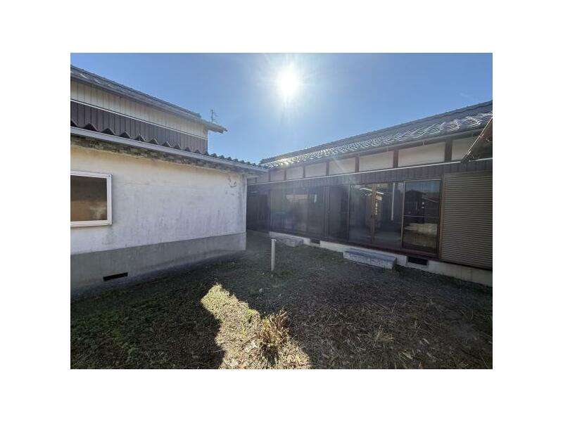 2F 6SDK in Yasaka-cho, Hikone-shi, Hikone (Minami Hikone Sta.)

2F 6SDK 3.5million yen