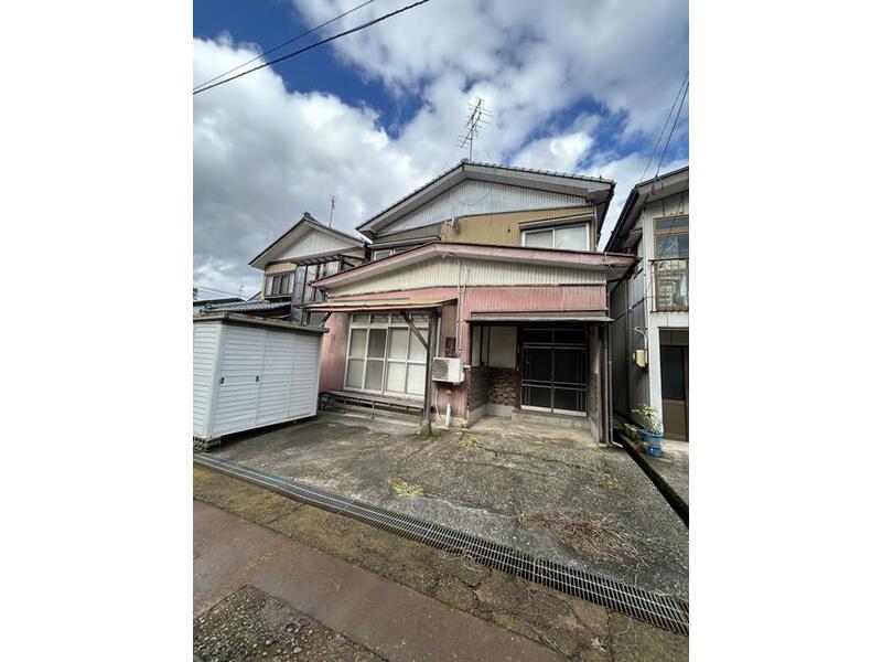 Sanjo City Kitashinbo 1-chome (Sanjo Station) 2-story 6DK