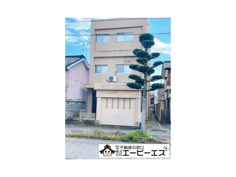 Nakaniikawa-gun Tateyama Town Iogaki (Iogaki Station) 3-story building 6DK