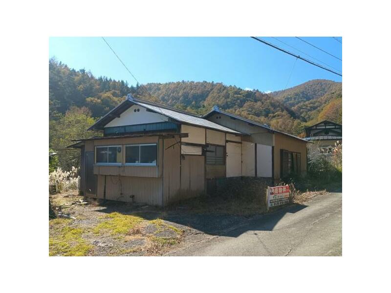 Koshu-shi, Shioyama Ichinose Takahashi (Shioyama station) Single story house 5DK

2,480,000 yen