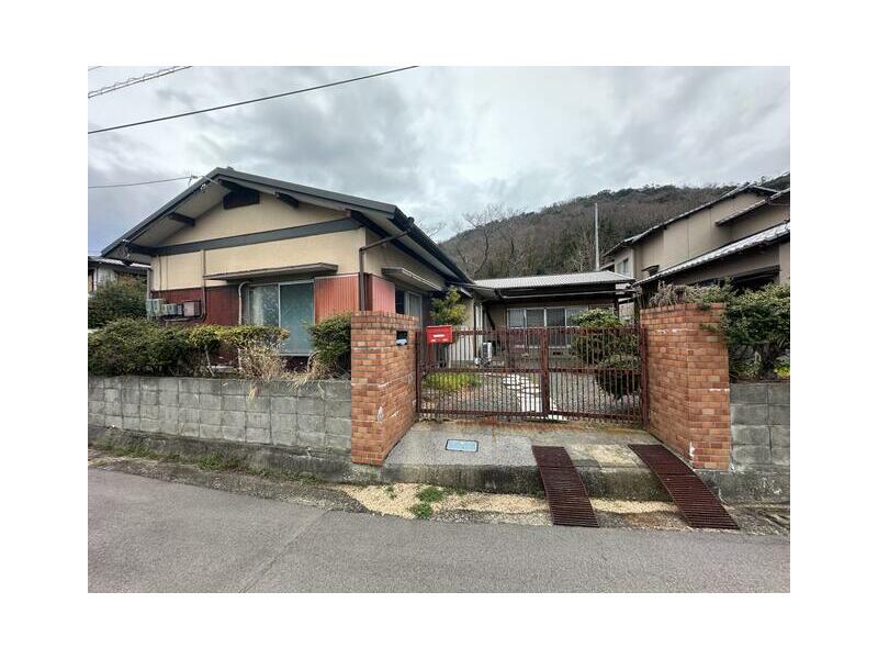 Marugame City, Doki Town Higashi 5-chome (Utazu Station) 1-story 4LDK