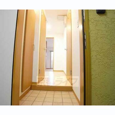 玄関からのお写真です