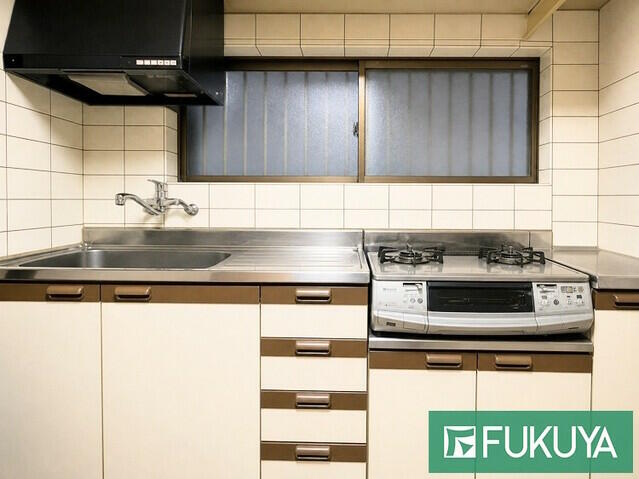 6-chome, Kuwazu, Higashisumiyoshi-ku, Osaka City (near Higashi-Ichiba-mae Station) 2-story building, 5K &mdash; photo 3