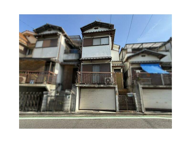 5DK three-story house in Fukasaka 5-chome, Naka Ward, Sakai City (Izumigaoka Station) - 3.8 million yen