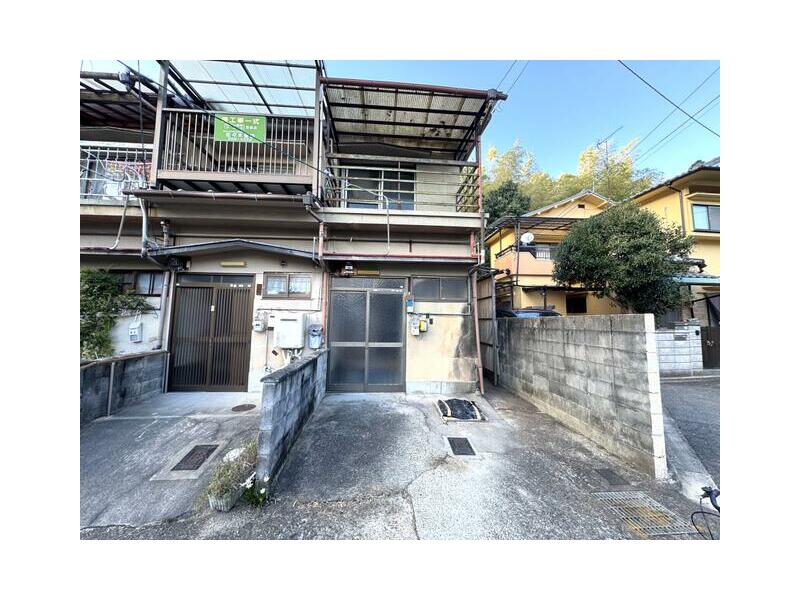 Nishikyōku, Kyoto City, Yamada Kitano-cho (Kamikatsura Station) 2-story 3K