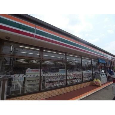 セブンイレブン　名古屋豊田１丁目店 距離：93m