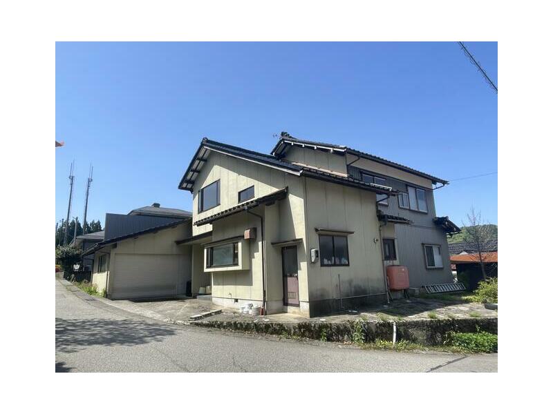 Sannomiya-cho, Hakusan City 2-story 9DK