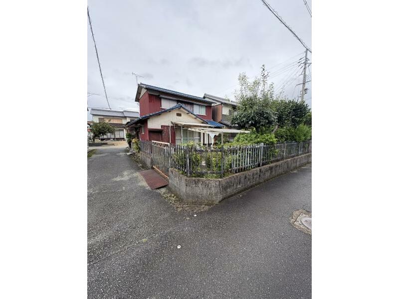 Tatsuno-shi, Mitsu-machi Nakajima (Sanyo Aboshi Sta.) 2F 6DK

1,480,000 yen