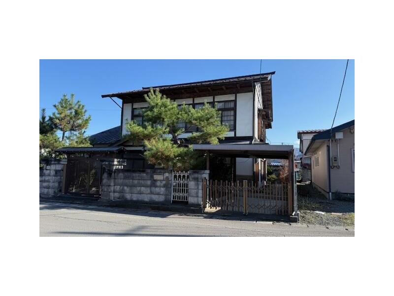 Ninohe City, Kanidai, Arata (Kanidai Onsen Station), 2-story building, 11DK