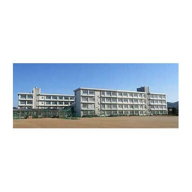 姫路市立朝日中学校 距離：1,372m