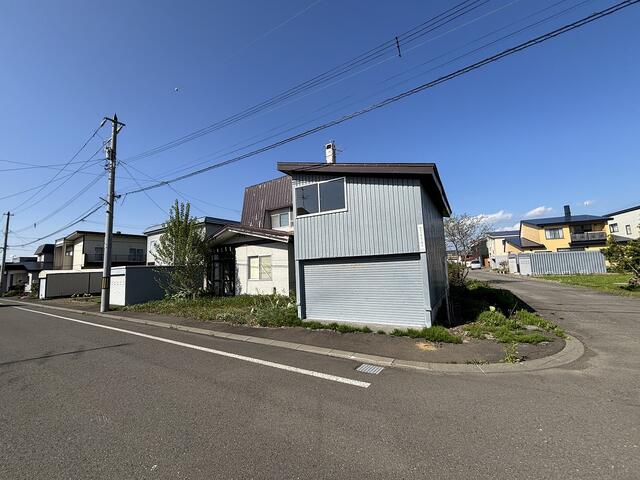 北海道岩見沢市の一戸建て | 90万円 | 4SLDK | 273.28m² | Akiyama house finder