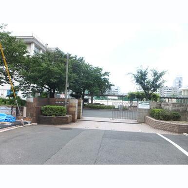 広島市立中広中学校 距離:1,122m