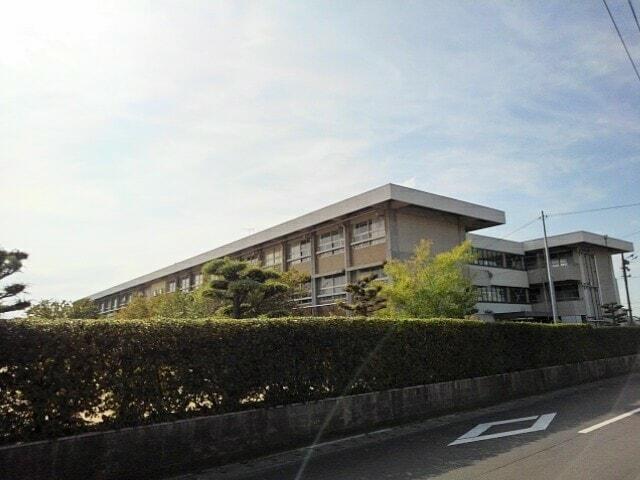 アットホーム センターグラス a 202 2ldk 提供元 ホームメイトfc丸亀店 株 クローバー不動産 仲多度郡多度津 町の賃貸アパート アットホーム センターグラス a 202 2ldk 提供元 ホームメイトfc丸亀店 株 クローバー不動産 仲多度郡多度津 町の賃貸アパート