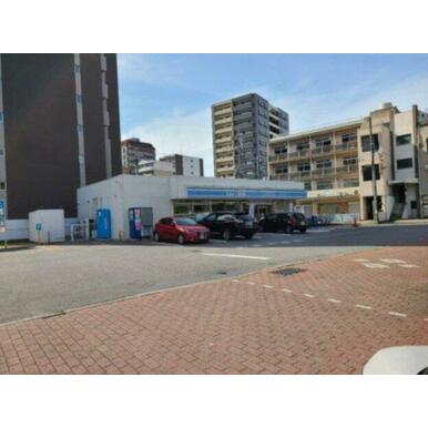 ローソン 東区泉三丁目店 距離：46m