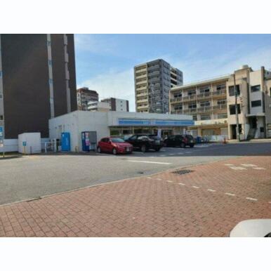ローソン 東区泉三丁目店 距離:46m
