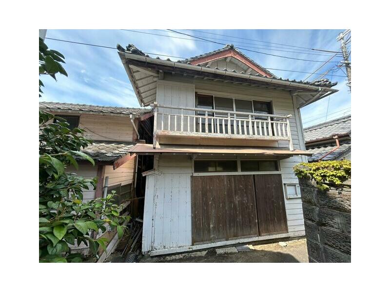 Saeki City, Saeki Tsurumi Oaza Oki Matsuura 2F 9DK

2.2 million yen