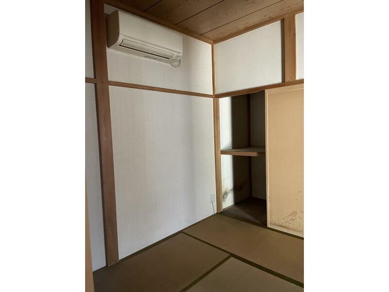 Takaoka City, Yokotacho 2-chome (Kataharacho Station) Single-story building 3DK