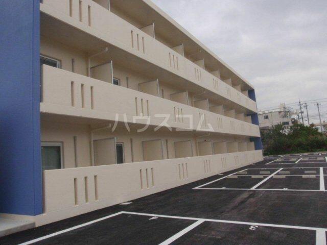 アットホーム レオパレス和 02070 1k 提供元 ハウスコム 株 美里店 沖縄市の賃貸マンション