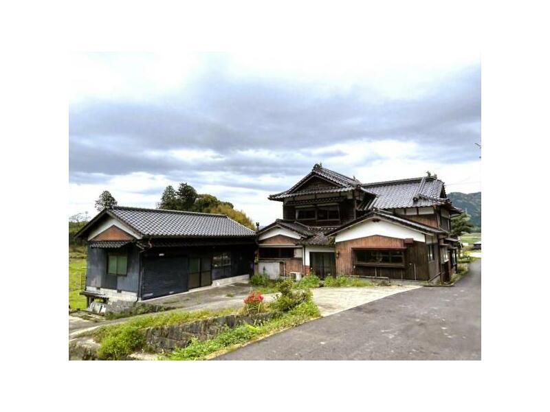 Takeo City, Higashikawaton Town, Oaza Hakama (Takeo Onsen Station), 2-story building, 10LDK