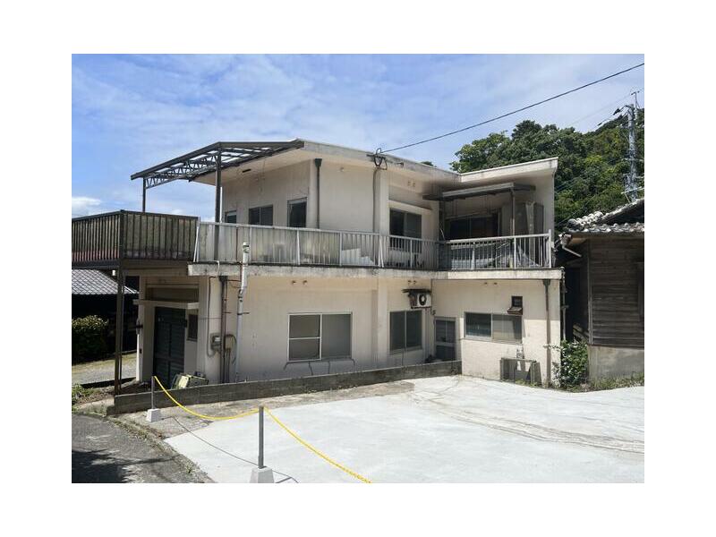 Oita-shi, Oita 2F 5DK

2.5 million yen