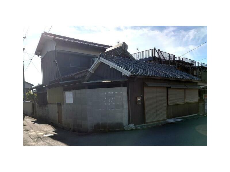 Marugame-shi, Iinocho Nishi-bu (Marugame Sta.) 2F 5K

2,000,000 yen