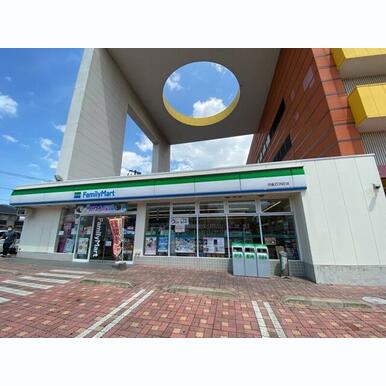 ファミリーマート宗像ZONE店 距離:795m