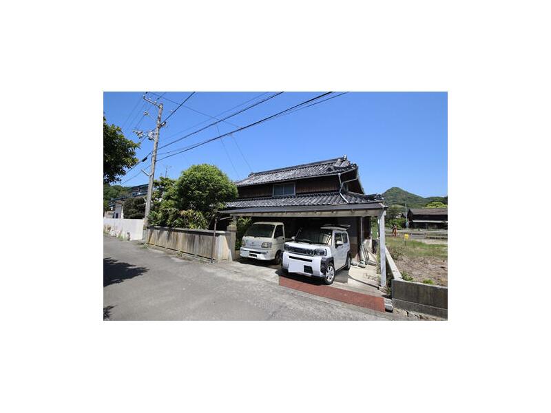 Matsuyama-shi, Asakaihonya （Asakai station） Single story house 5DK

5,800,000 yen