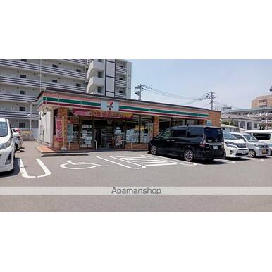 セブンイレブン博多板付7丁目店 距離：699m