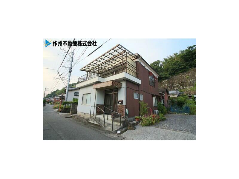 Bungotakada-shi, Bungotakada Nakamanamatama (Usa station) 2F 5DK

4,500,000 yen