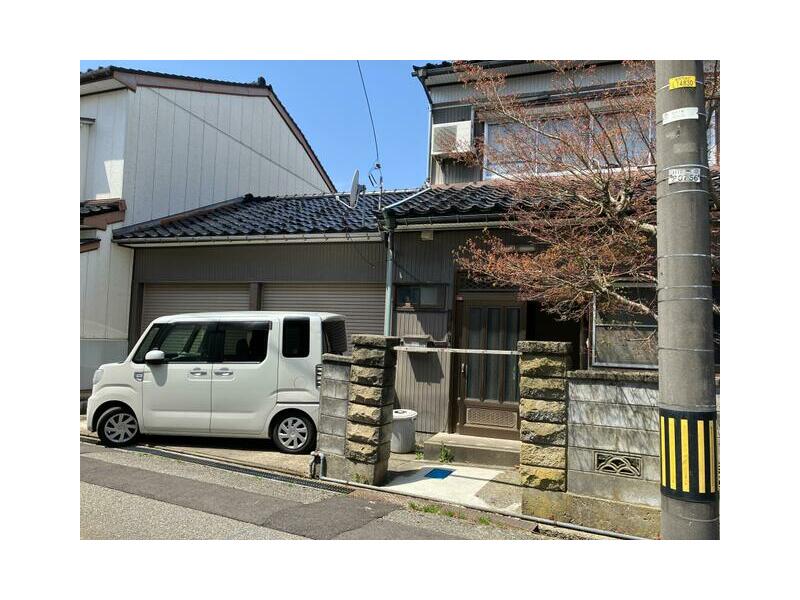 Takaoka City, Habihiro (Takaoka Yabunami Station) 2-story 6K