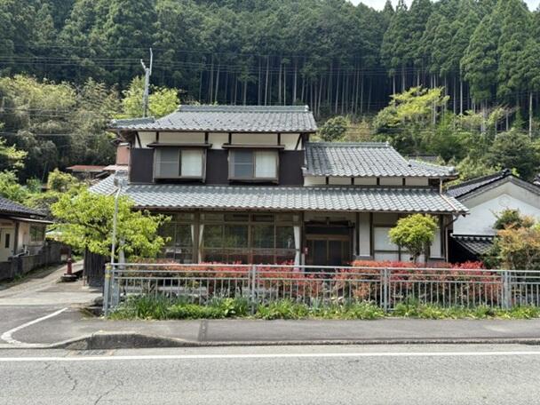 Shiso City, Haga Town, Ono (Harima Shingu Station) 2-story building 8DK