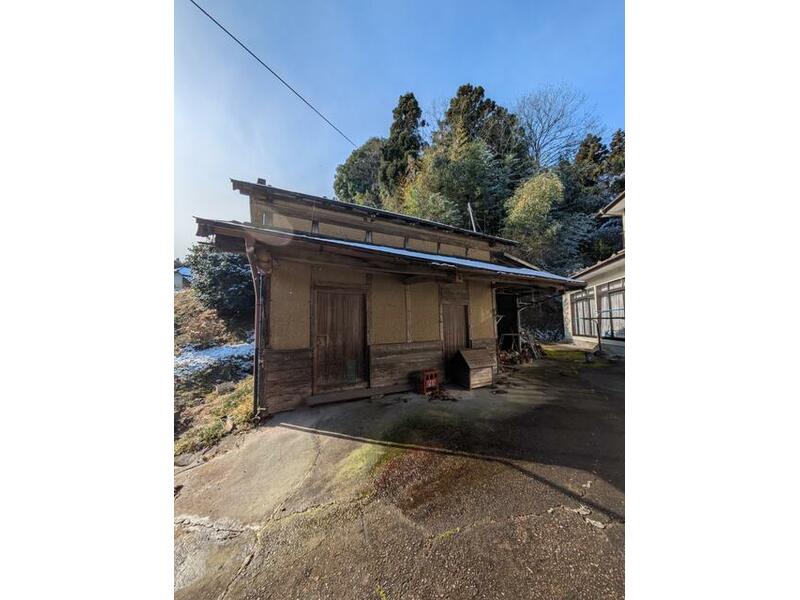 2F 5DK in Hanyu Aza Inarishita, Ogo-cho, Kurokawa-gun, Kanagawa (Shinainuma Sta.)

2F