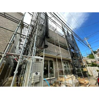 重厚感のあるレンガ調の外観です！※外観写真は建築中の写真となります。