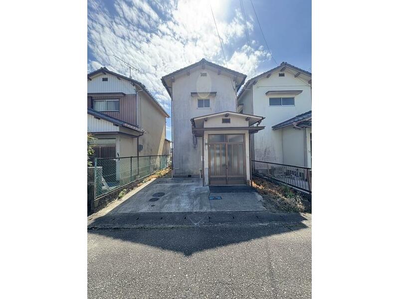 Kadata, Shirahama Town, Nishimuro District (Shirahama Station) 2-story building 2DK