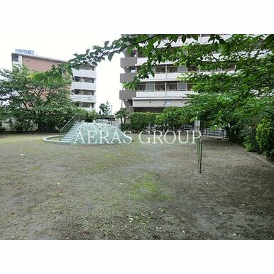 東雲緑道公園 距離:388m